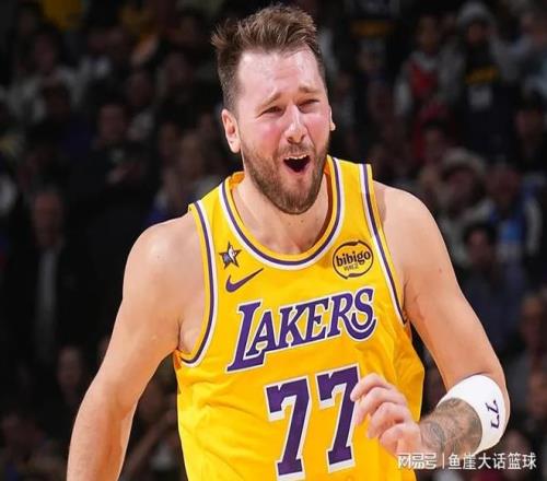 卡塔尔联战,专家分析期,号关键数据,世界杯赛程,2026世界杯,比赛时间,举办城市,参赛球队